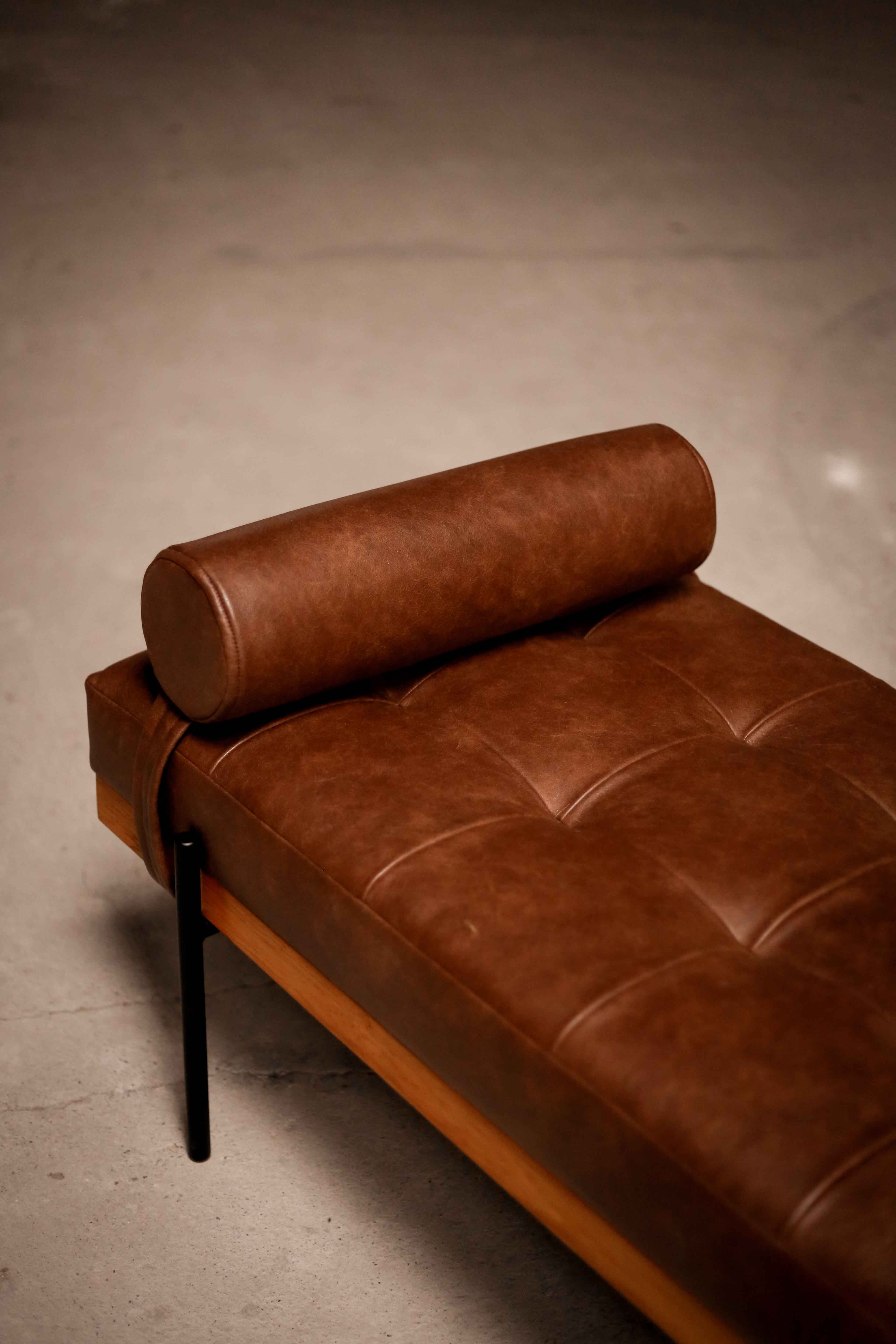 Antico Daybed Bench