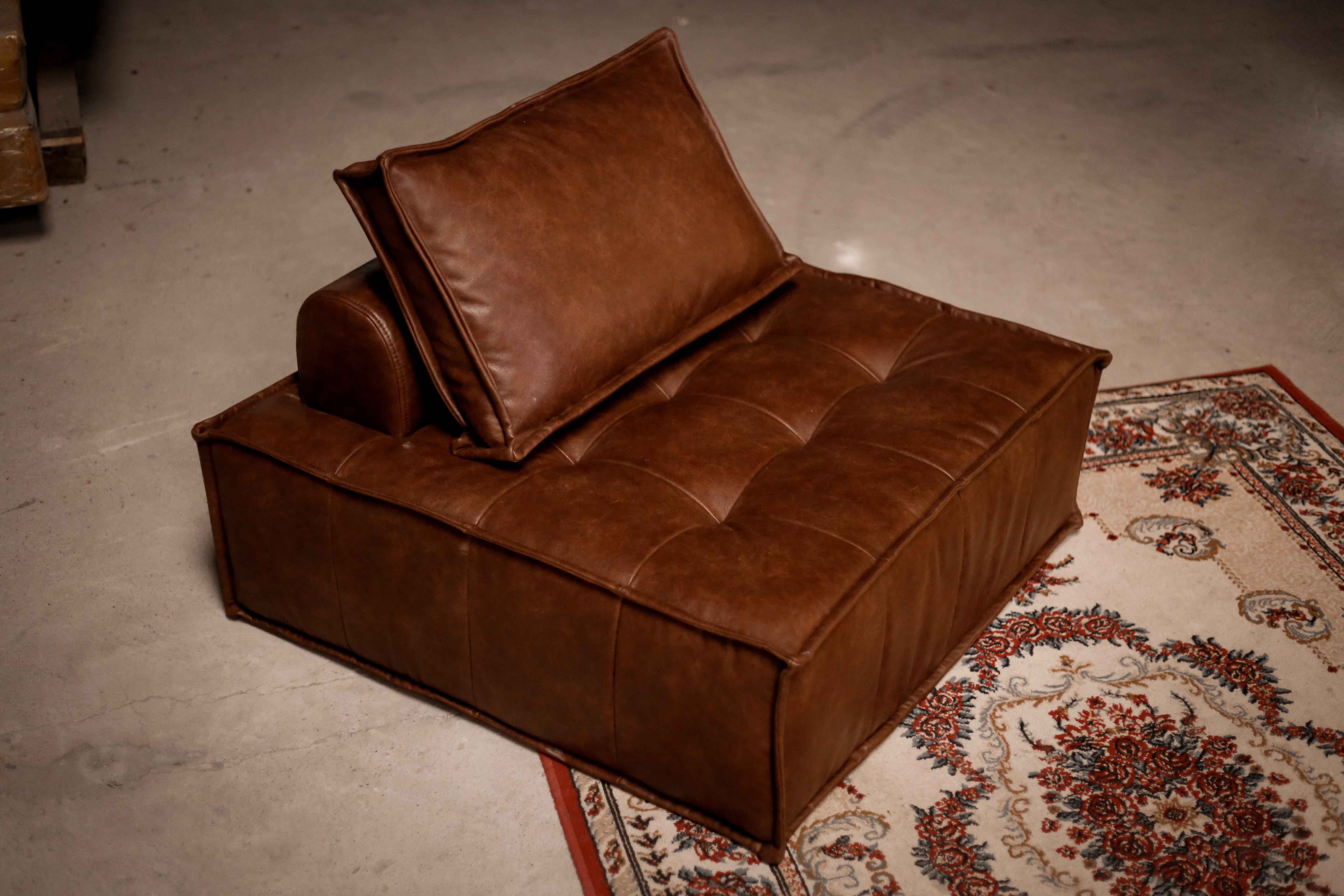 Antico Lounge Chair